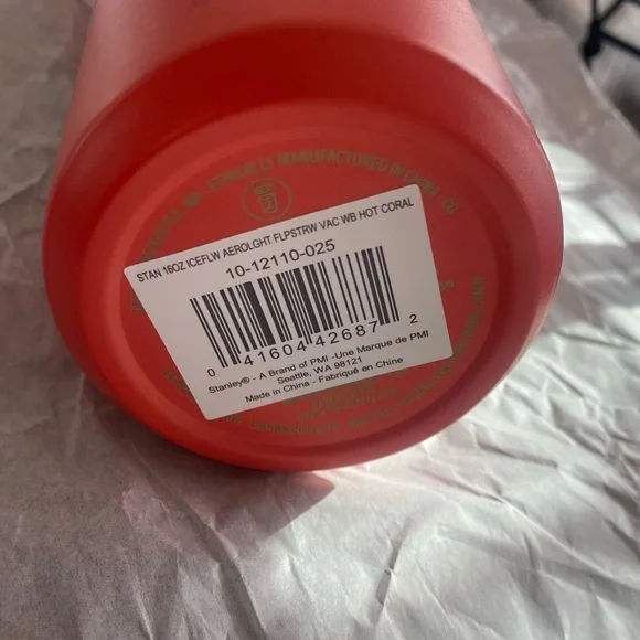 NWT Stanley The IceFlow™ Bottle with Flip Straw Lid | 16 OZ - Hot Coral - Picture 3 of 7